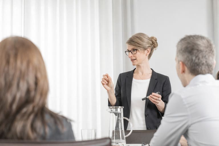 Dr. med. Nadine Farkas